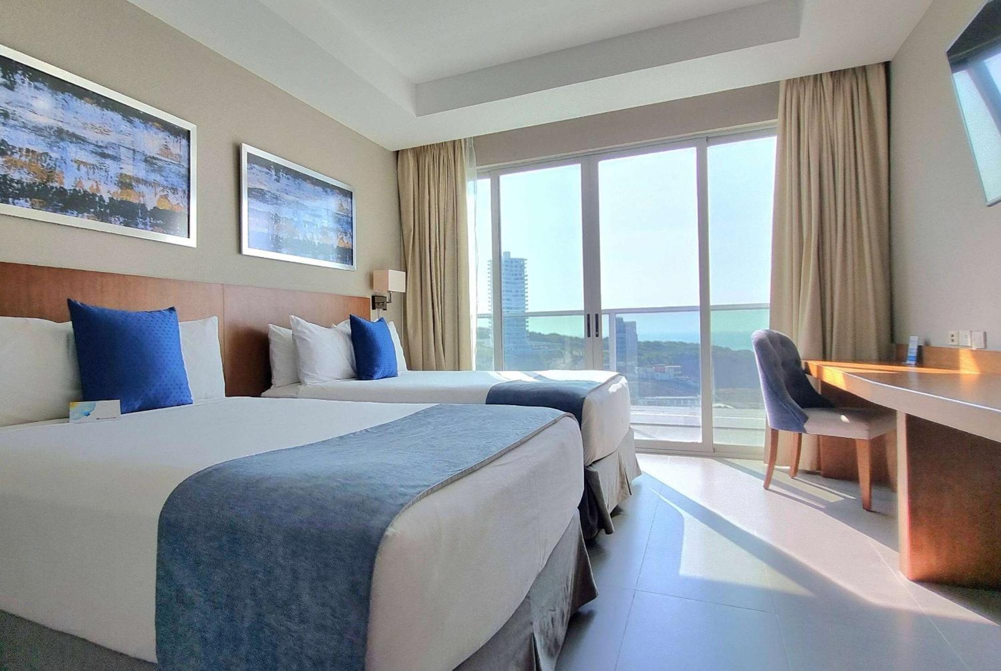 Wyndham Manta Sail Plaza Hotel And Convention Center Εξωτερικό φωτογραφία